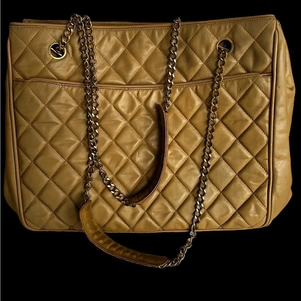 Lambskin Beige Chanel Matelasse